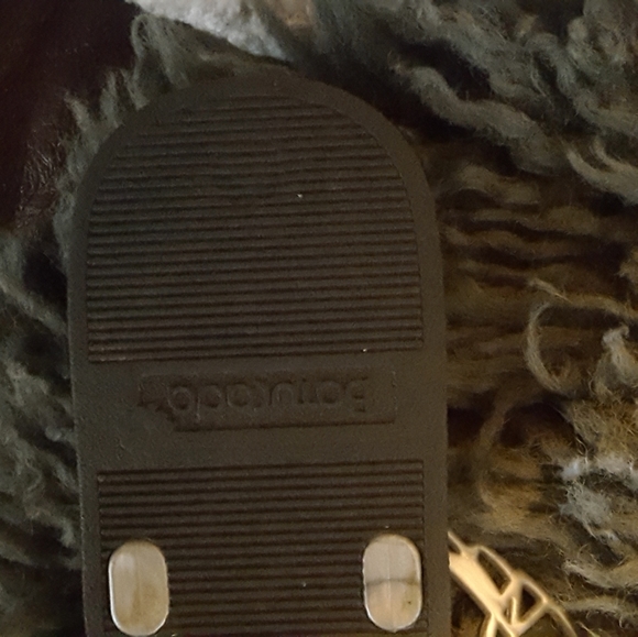 Sandals - Picture 2 of 5